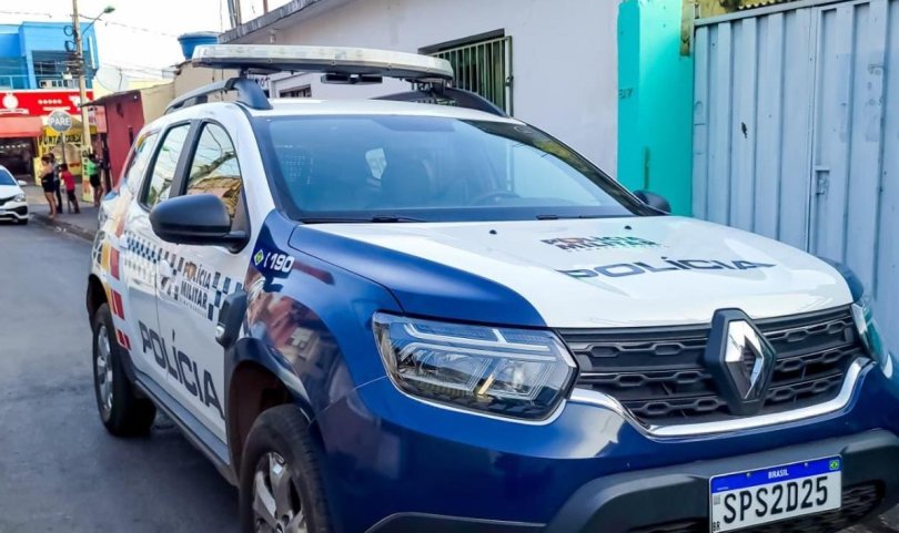 Vítima de "salve" é resgatada amarrada dentro de casa...