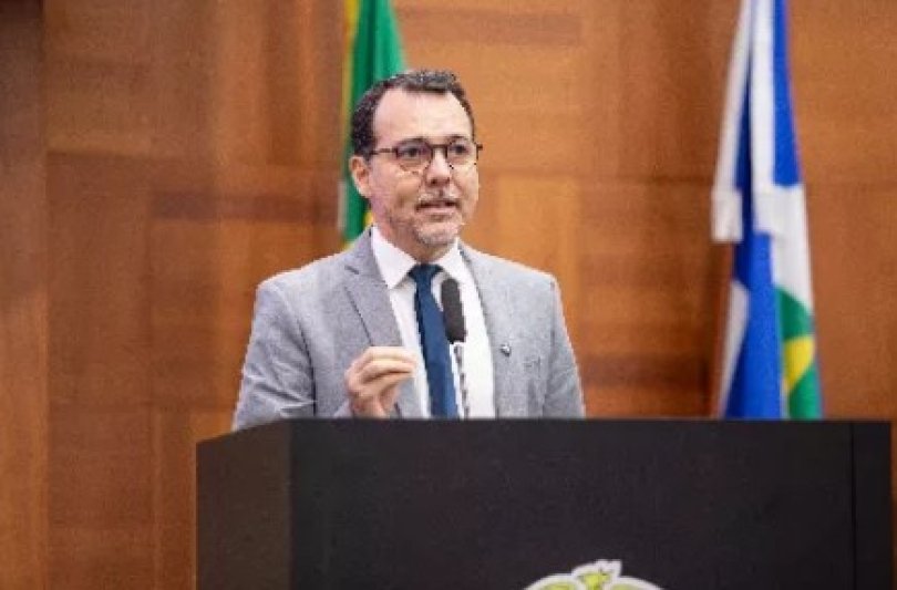 Lúdio questiona Sinfra sobre ponte entre Pantanal de MT e MS...