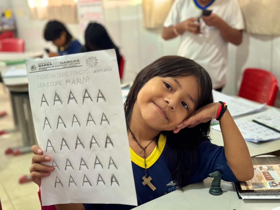 Prefeitura realiza projeto de alfabetização intercultural de alunos Xavante nas escolas municipais de Barra do Garças