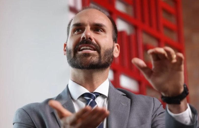 Eduardo Bolsonaro sugere que Brasil troque Pix por Zelle...