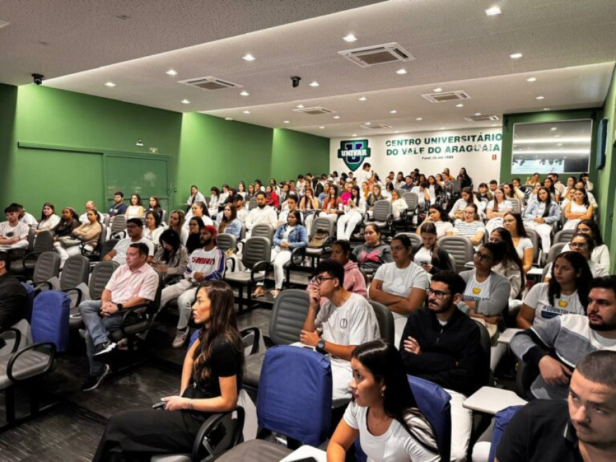 Guia desenvolvido por acadêmica de Odontologia do UNIVAR fortalece atuação profissional no combate à violência contra a mulher.