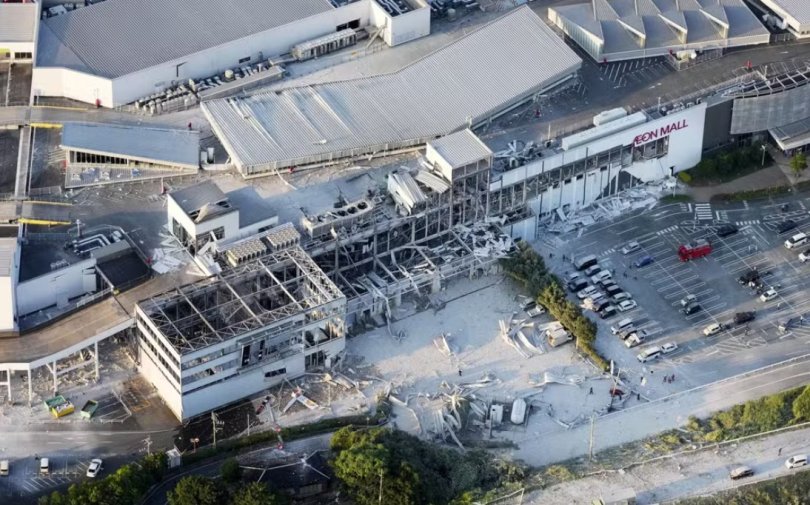 Vídeo mostra explosão em shopping após terremoto no Japão...