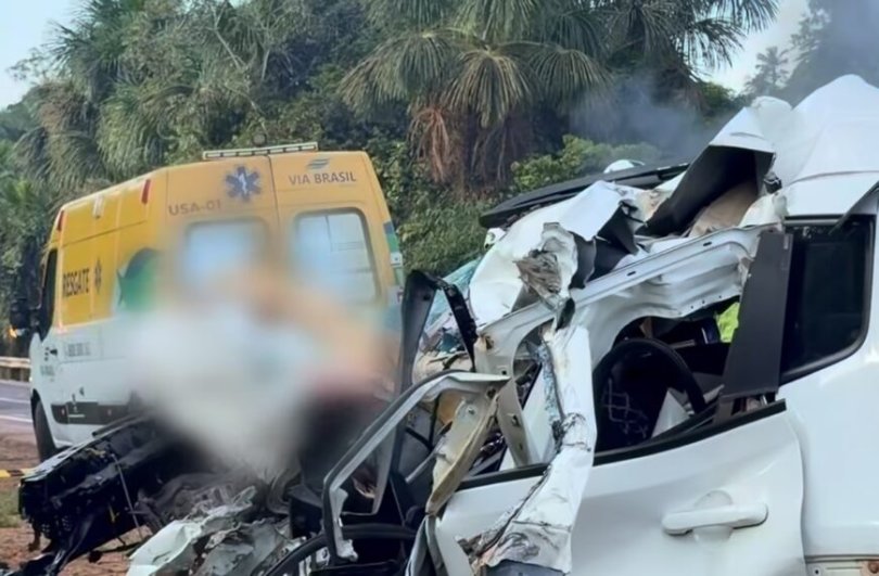 Jeep com drogas bate em carro e dois traficantes morrem em BR de MT...