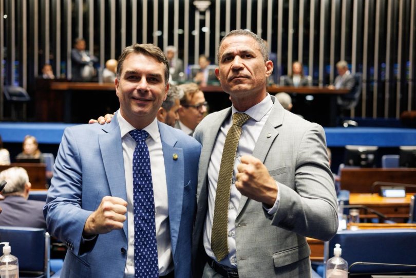 Flavio defende reeleição de Assis em MT...