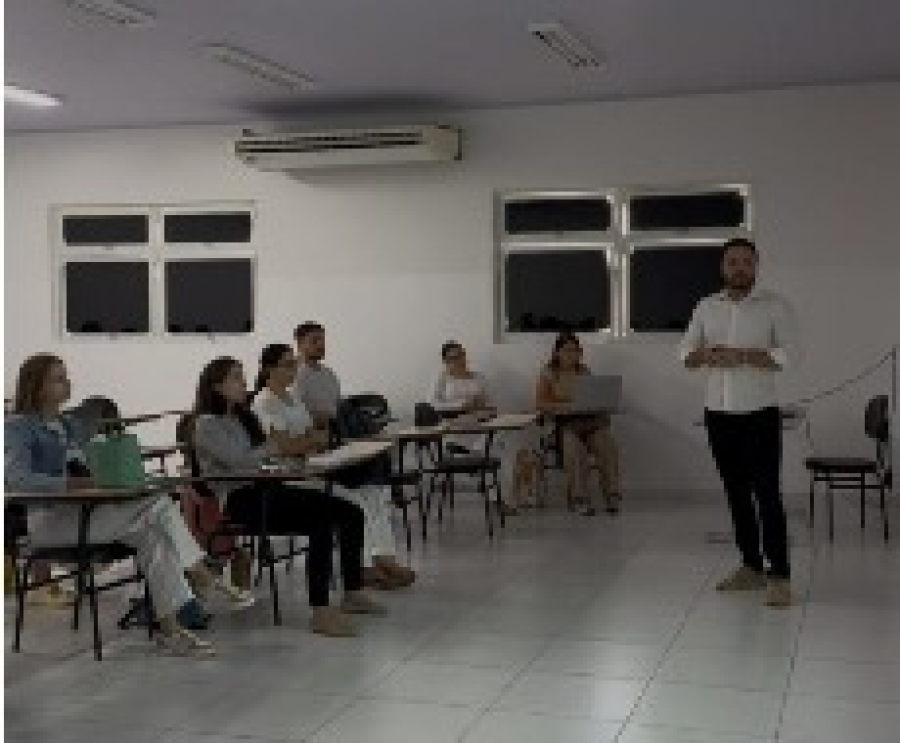 UNIVAR - Atualização científica e fortalecimento da formação dos futuros médicos