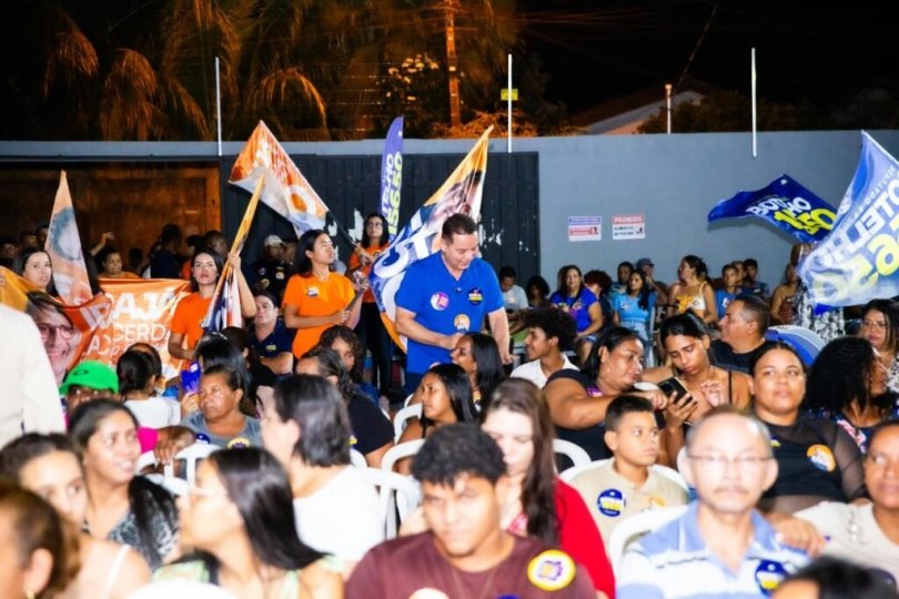 Botelho reúne multidão e quer creche em bairro...