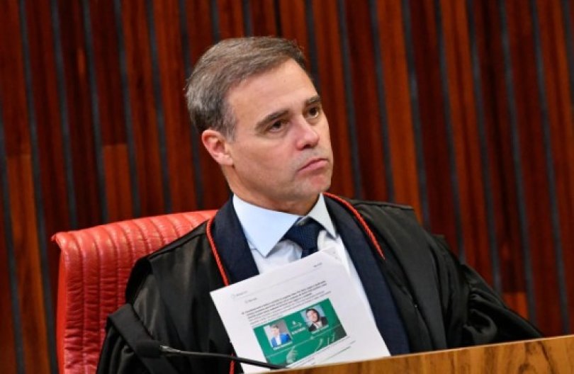 Mendonça homologa delação do empresário que fez repasses para filme...