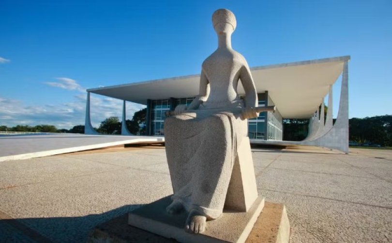 Fachin suspende qualquer procedimento para investigar ministros...