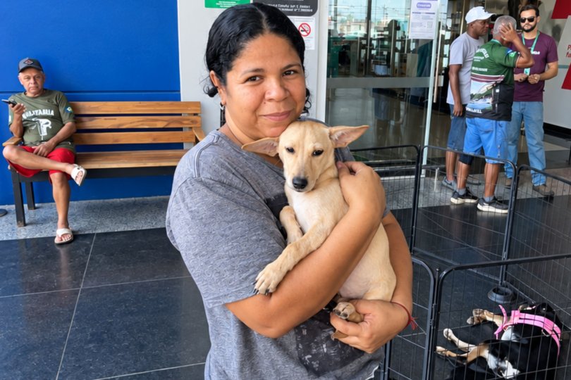 Feira de Adoção garante novo lar para oito animais em Cuiabá...