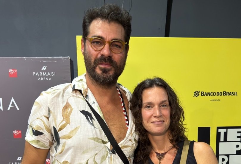 "Galã global" anuncia divórcio da mulher após 25 anos casado...