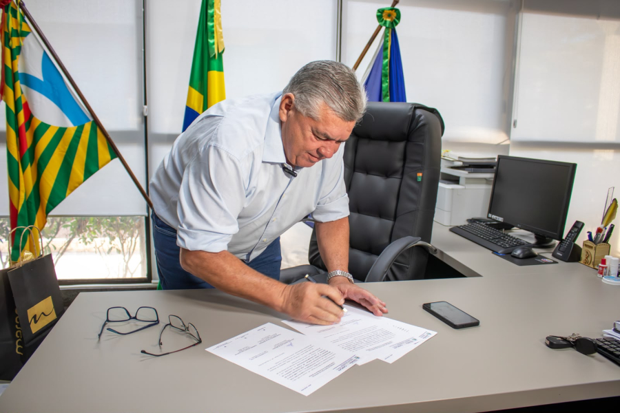 Dr. Adilson conquista implantação de sinal de telefonia móvel no distrito de Indianópolis