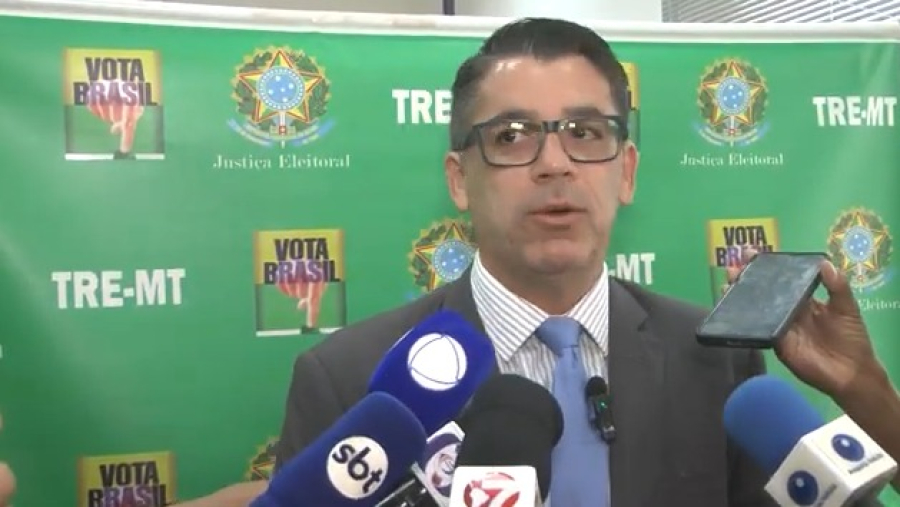 Juiz eleitoral faz orientação para o dia de votação em Barra do Garças.