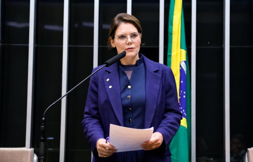 Coronel Fernanda acusa Judiciário de proteger Lula...
