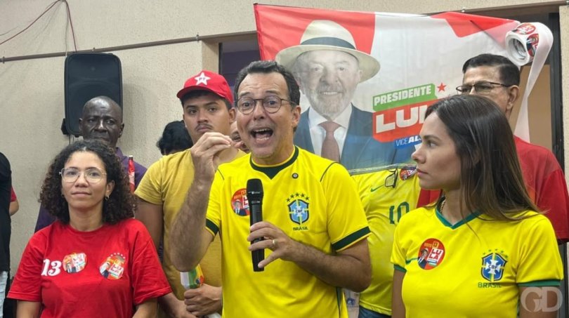 Deputado afirma que 'Brasil deu uma lição para o mundo'...
