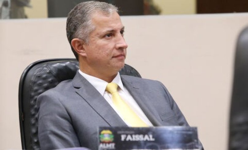Deputado denuncia obra mal executada em MT...